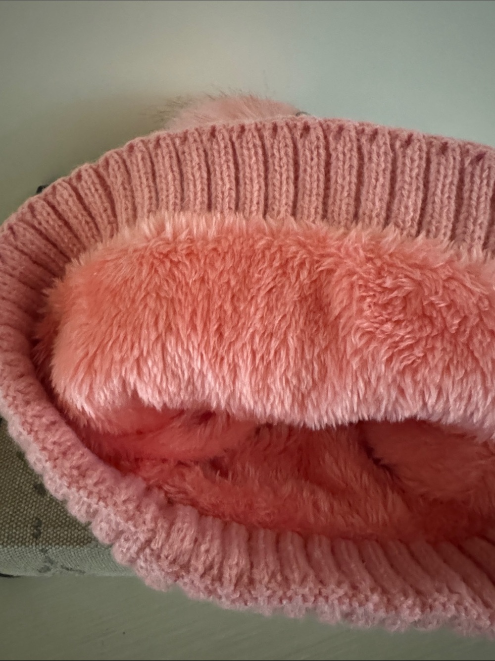 Louis Vuitton Pink Cable-Knit Pom Pom Beanie - Picture 2 of 2